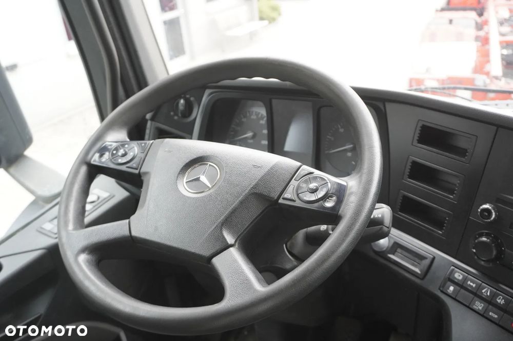 Mercedes-Benz Antos 1830 / 120 tys. km / Rama 760 cm_260802 - 12
