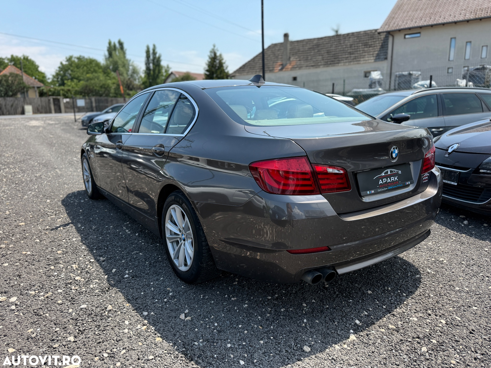BMW Seria 5 520d Sport-Aut. - 8