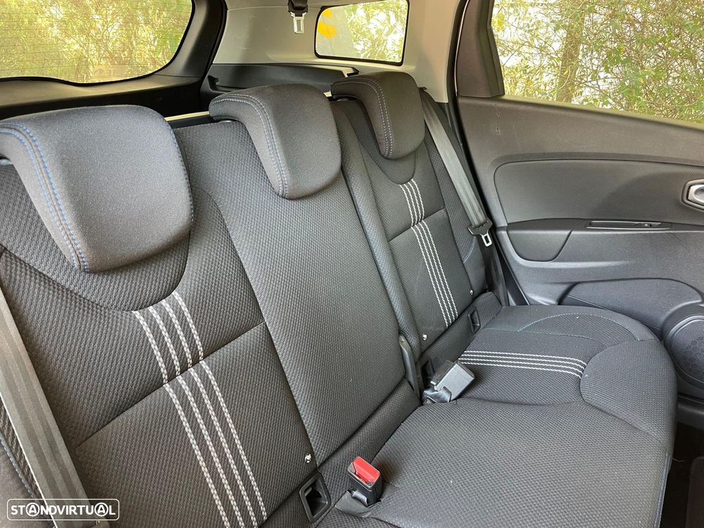 Renault Clio Sport Tourer 1.5 dCi GT Line - 10