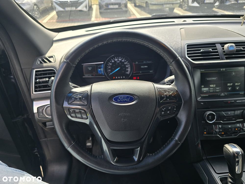 Ford Explorer - 6