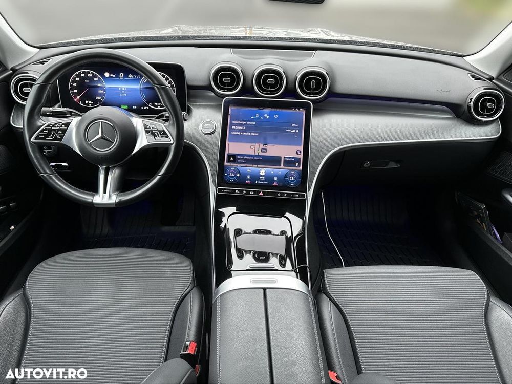 Mercedes-Benz C - 12