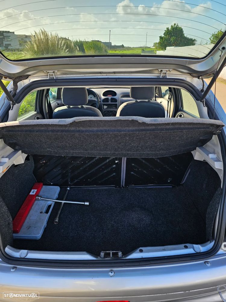 Peugeot 206 1.1 Color Line - 19