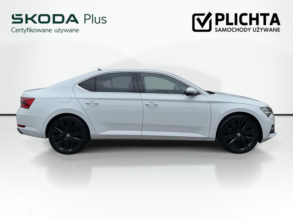 Skoda Superb 2023 photo 4