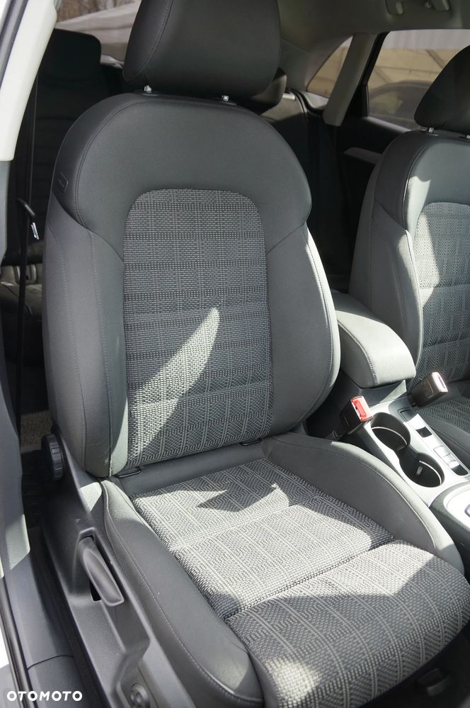 Audi Q3 35 TDI Quattro S tronic - 27