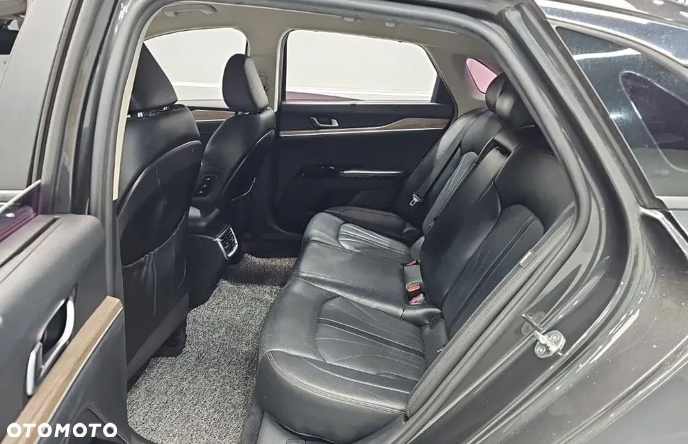 Kia K5 - 13