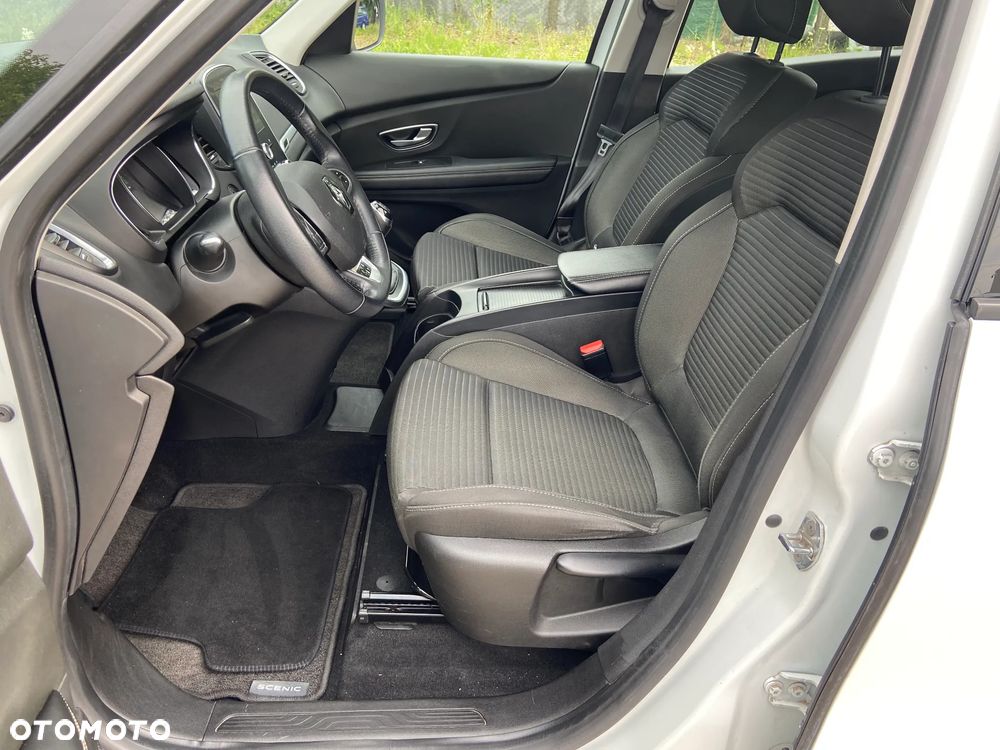 Renault Scenic - 30
