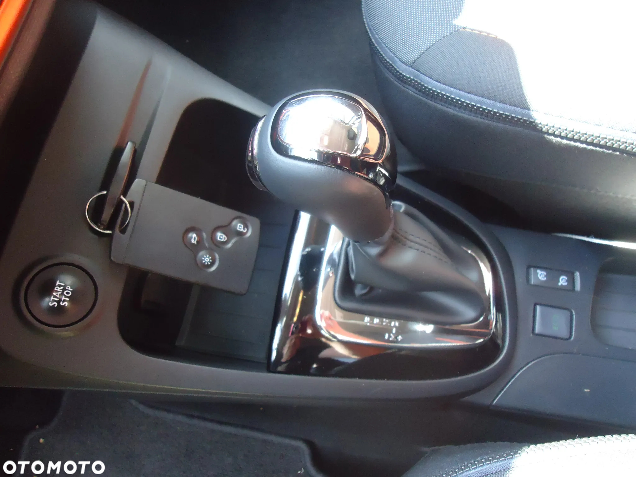 Renault Captur ENERGY TCe 120 EDC Intens - 16