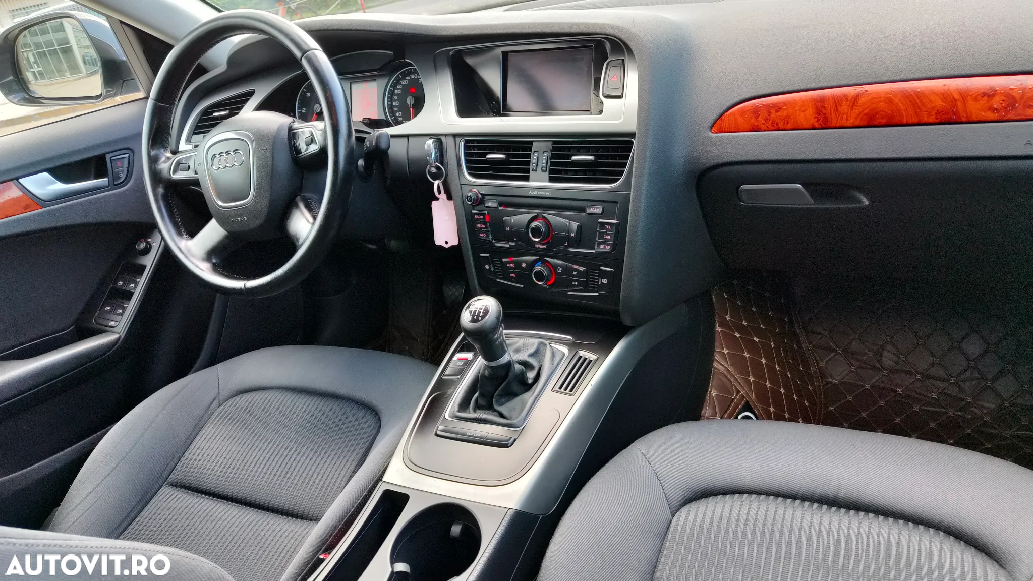 Audi A4 2.0 TDI Avant - 13