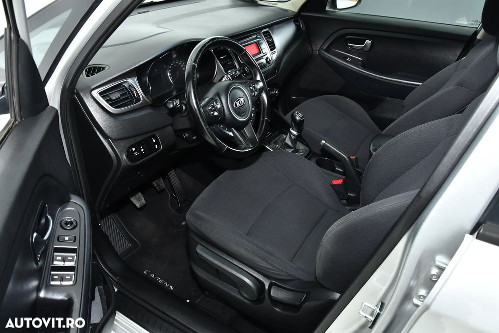 Kia Carens 1.7 DSL Comfort - 13