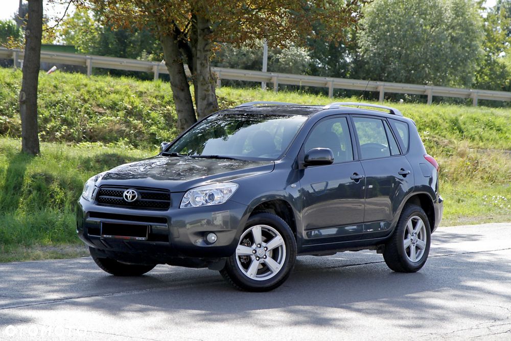 Toyota RAV4 2.0 4x4 Automatik - 1