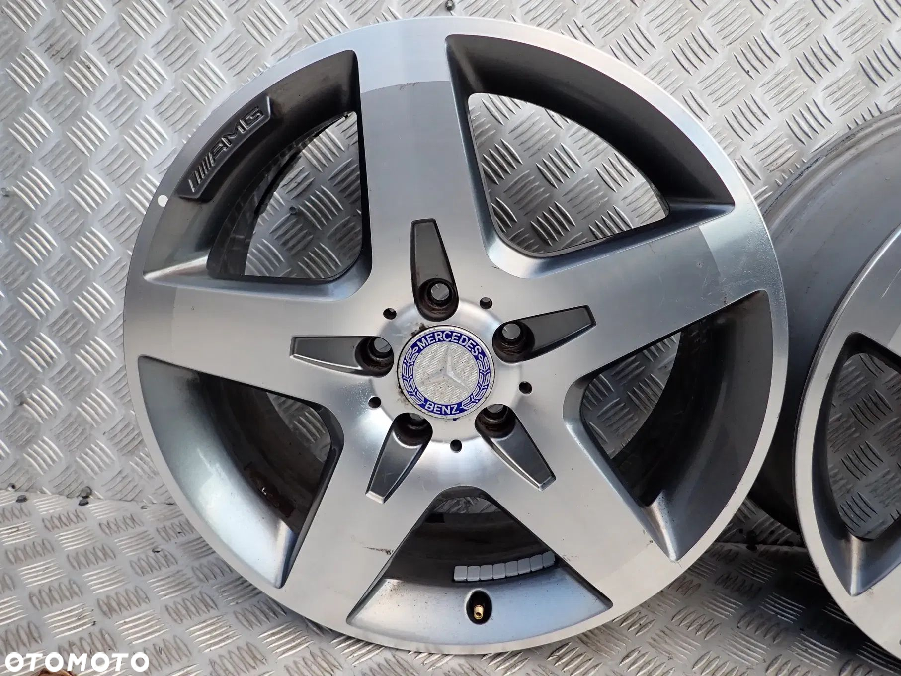 FELGI ALUMINIOWE MERCEDES AMG 5X112 ET 46 7X18 - 2
