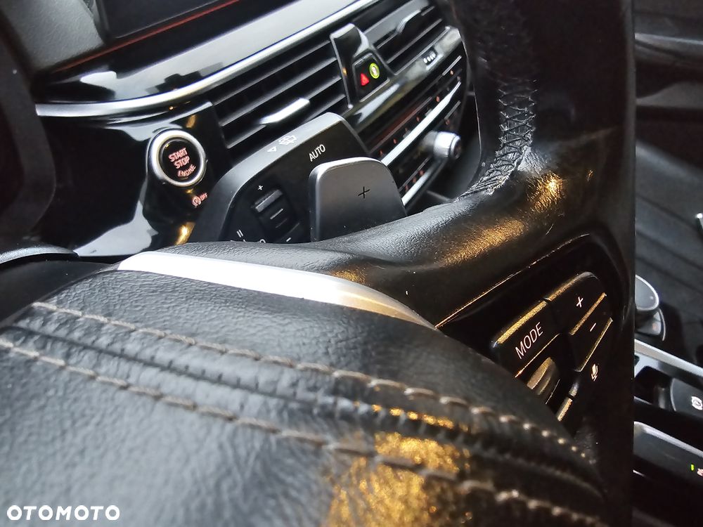 BMW Seria 5 520d - 35