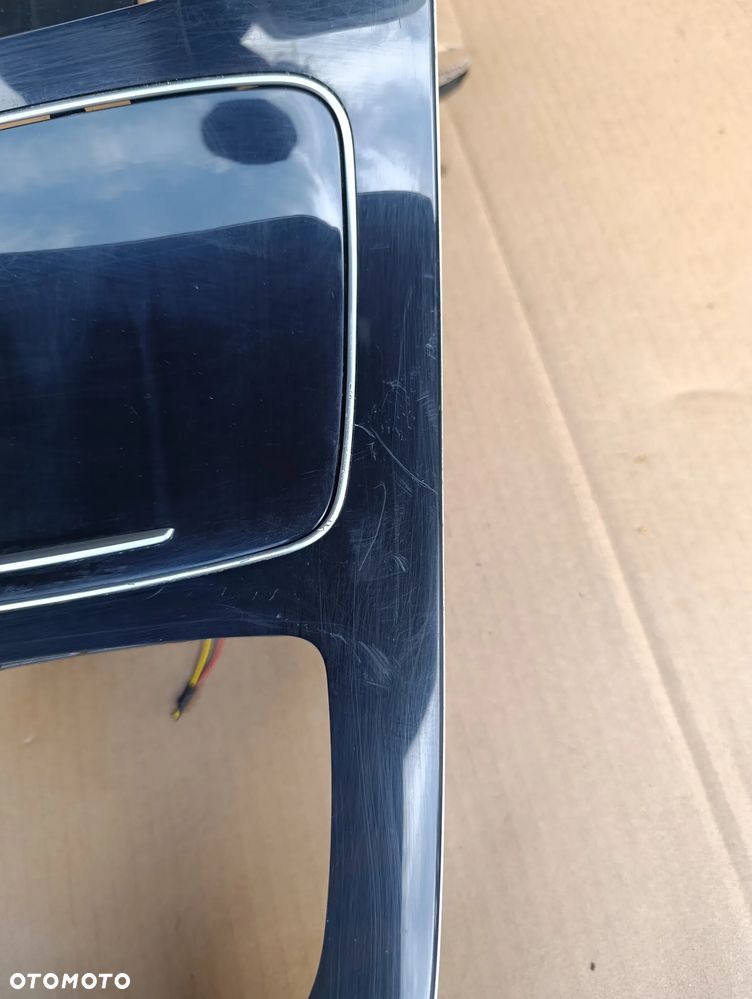 MERCEDES W213 PANEL ŚRODKOWY SHOWEK TUNELU A2136808807 - 2