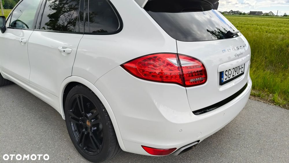 Porsche Cayenne Platinum Edition - 10