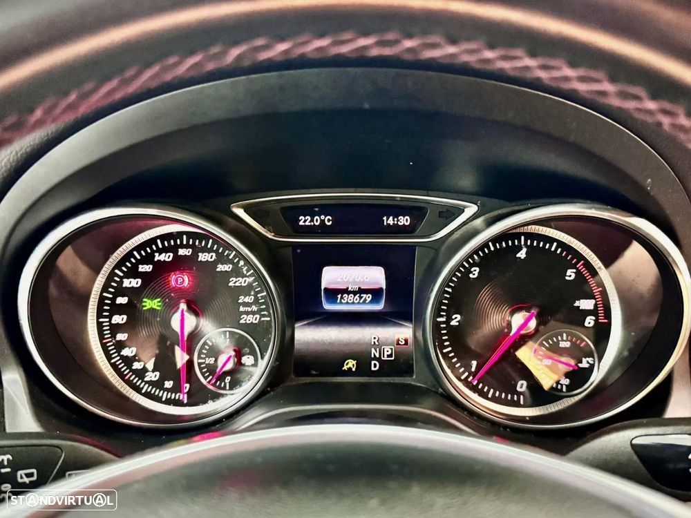 Mercedes-Benz CLA 180 d Shooting Brake AMG Line Aut. - 33