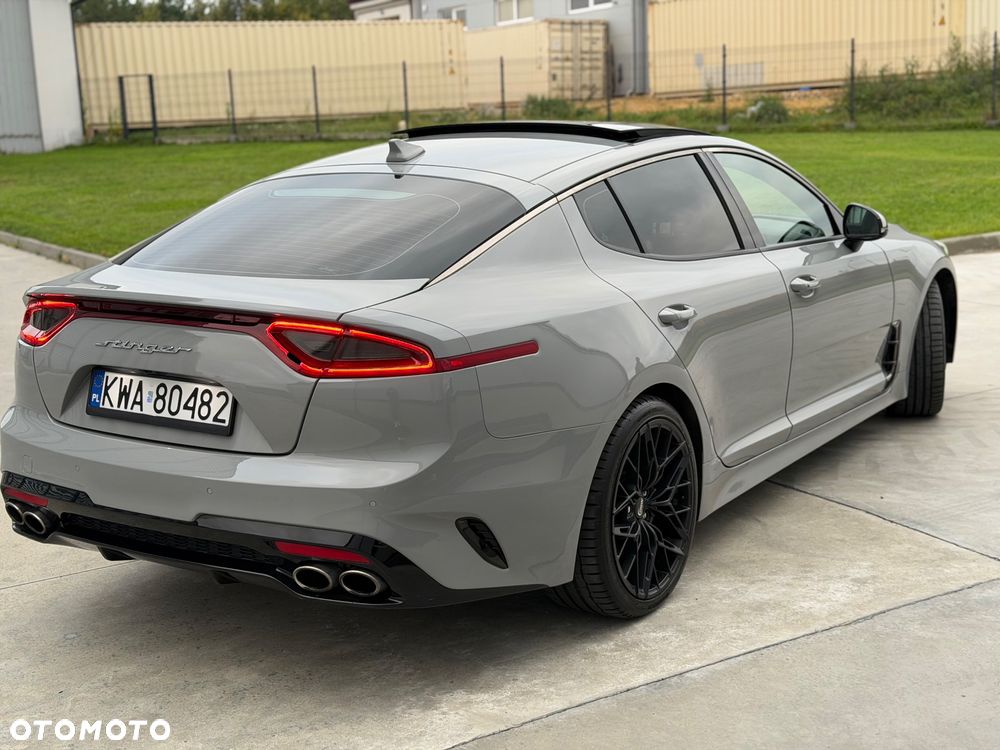 Kia Stinger 3.3 T-GDI V6 GT AWD - 11