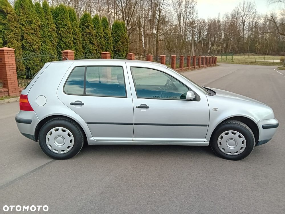 Volkswagen Golf 1.4 Comfortline - 5