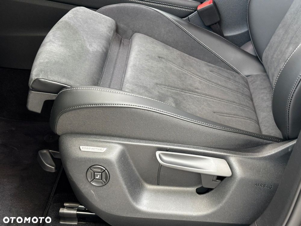 Volkswagen Tiguan - 13