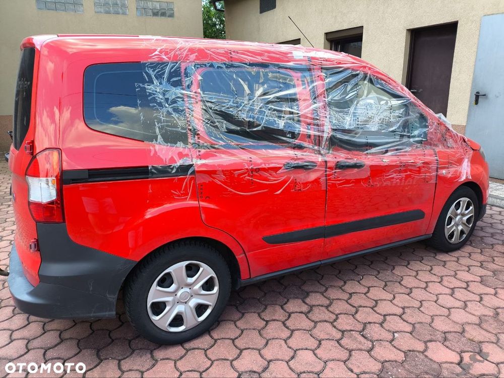 Ford Transit Courier - 2