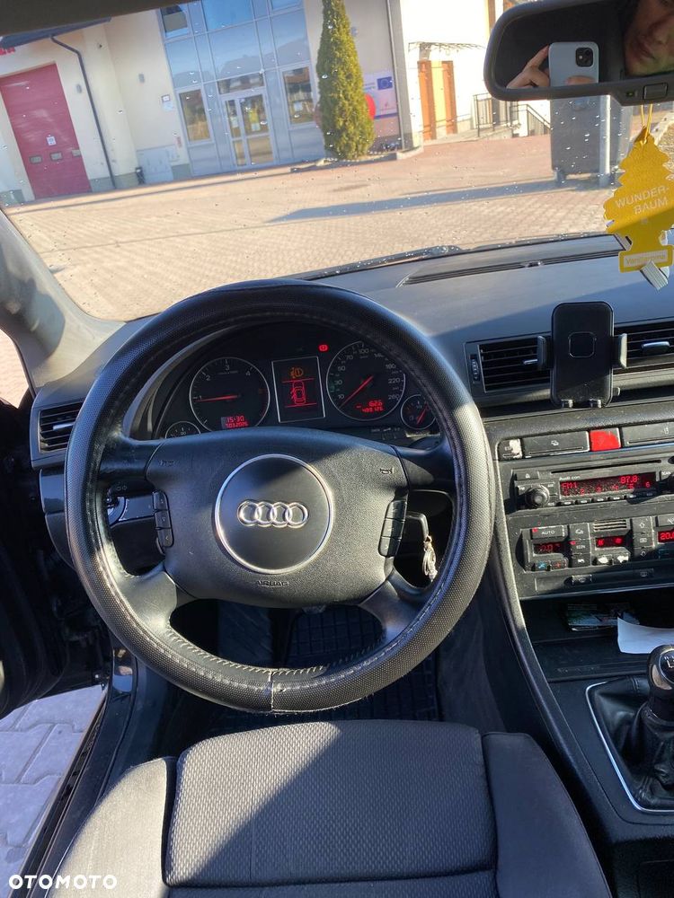 Audi A4 Avant 1.9 TDI - 8