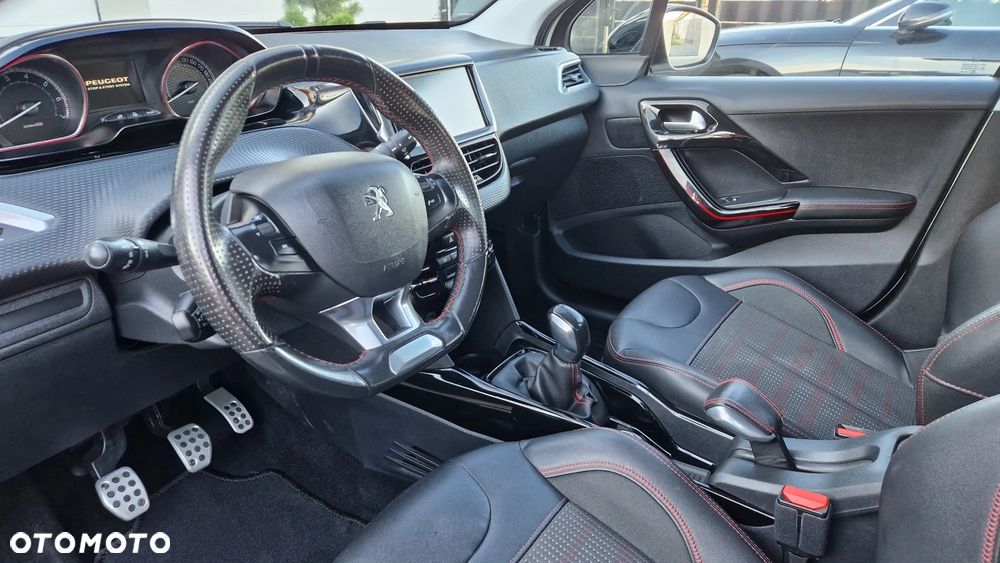 Peugeot 2008 PureTech 110 Stop&Start GT-Line Edition - 17