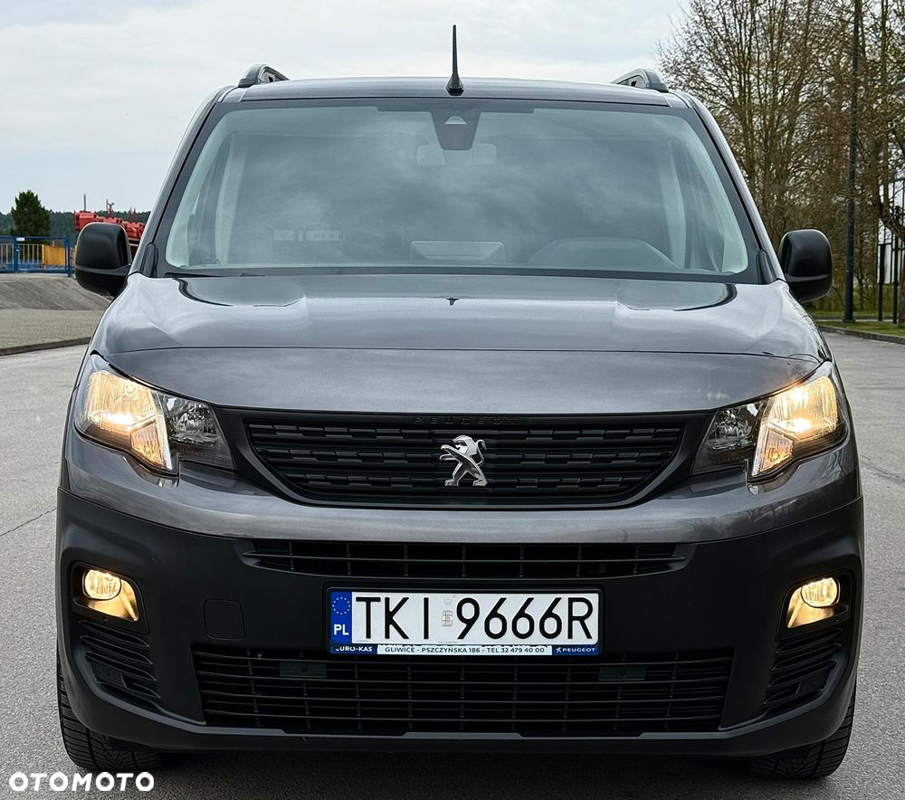 Peugeot Partner 1.5 130KM Automat 3 Osobwy Salon Polska Bezwypadkowy FVAT23% - 12
