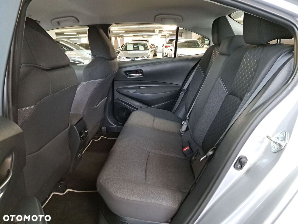 Toyota Corolla 1.8 Hybrid Comfort - 13
