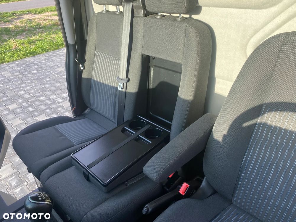 Ford TRANSIT CUSTOM - 19