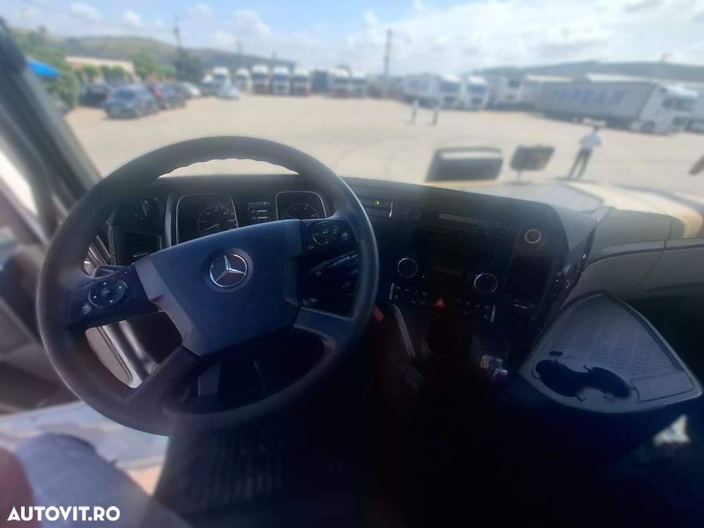 Mercedes-Benz ACTROS - 5