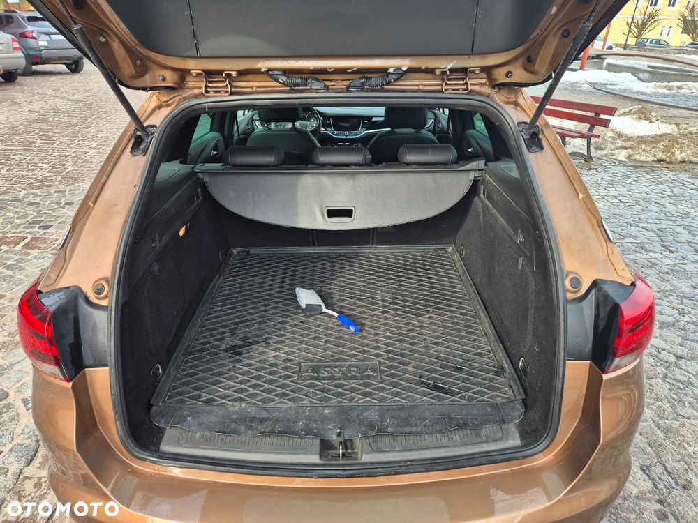 Opel Astra 1.6 D (CDTI) Start/Stop Innovation - 9