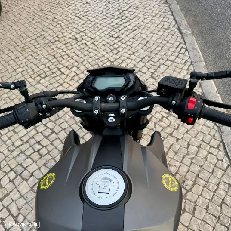 Benelli BN 125 - 11
