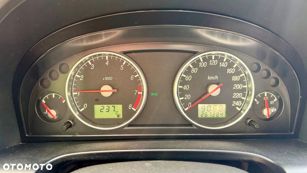 Ford Mondeo 2.5 V6 Ghia - 6