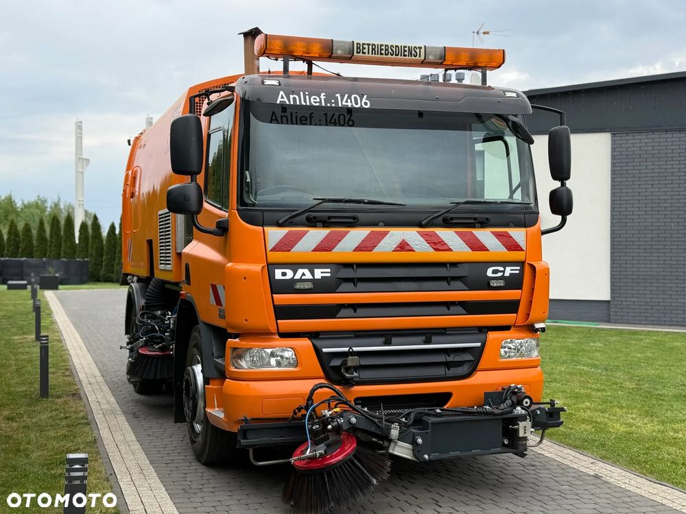 DAF CF 75.310 ZAMIATARKA KUPPER WEISSER S700 - 4