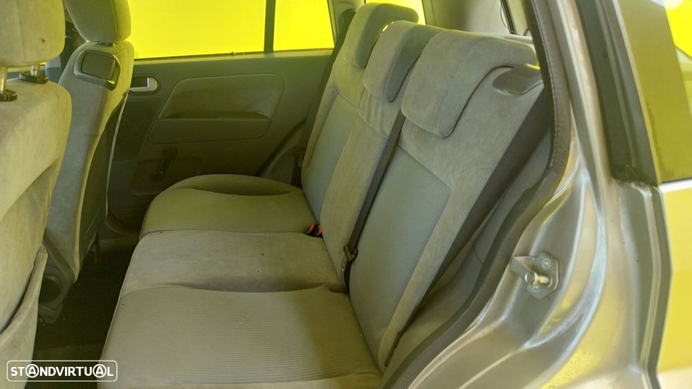 Ford Fusion 1.6 + - 14