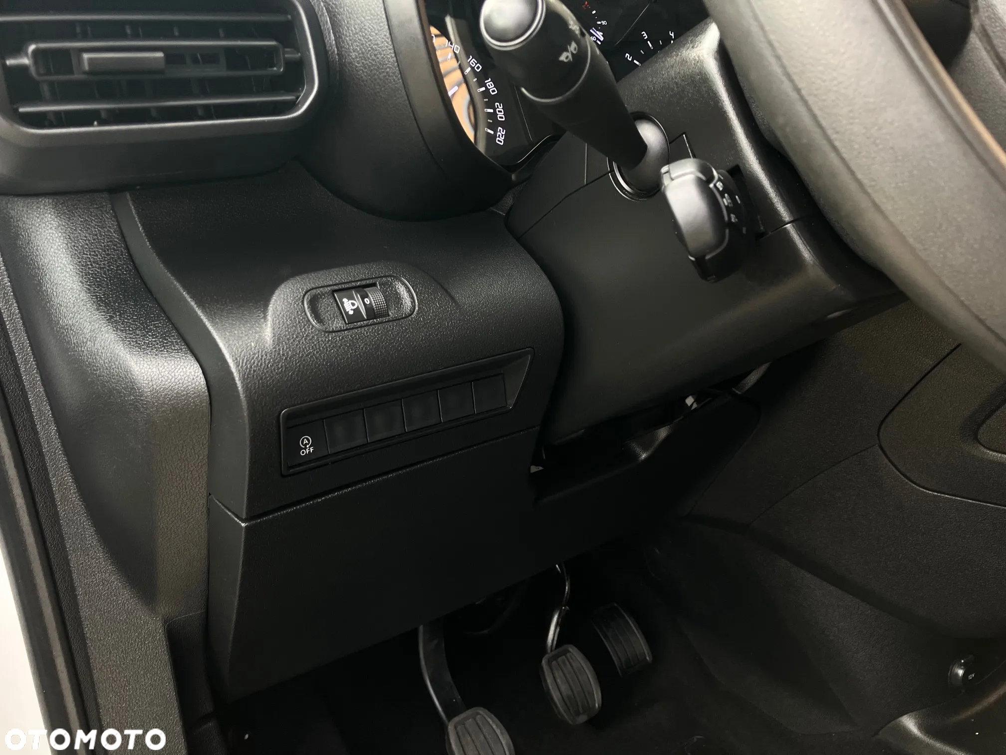 Toyota PROACE CITY - 32