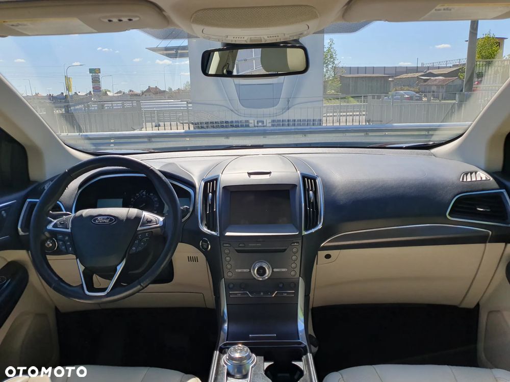 Ford Edge - 30
