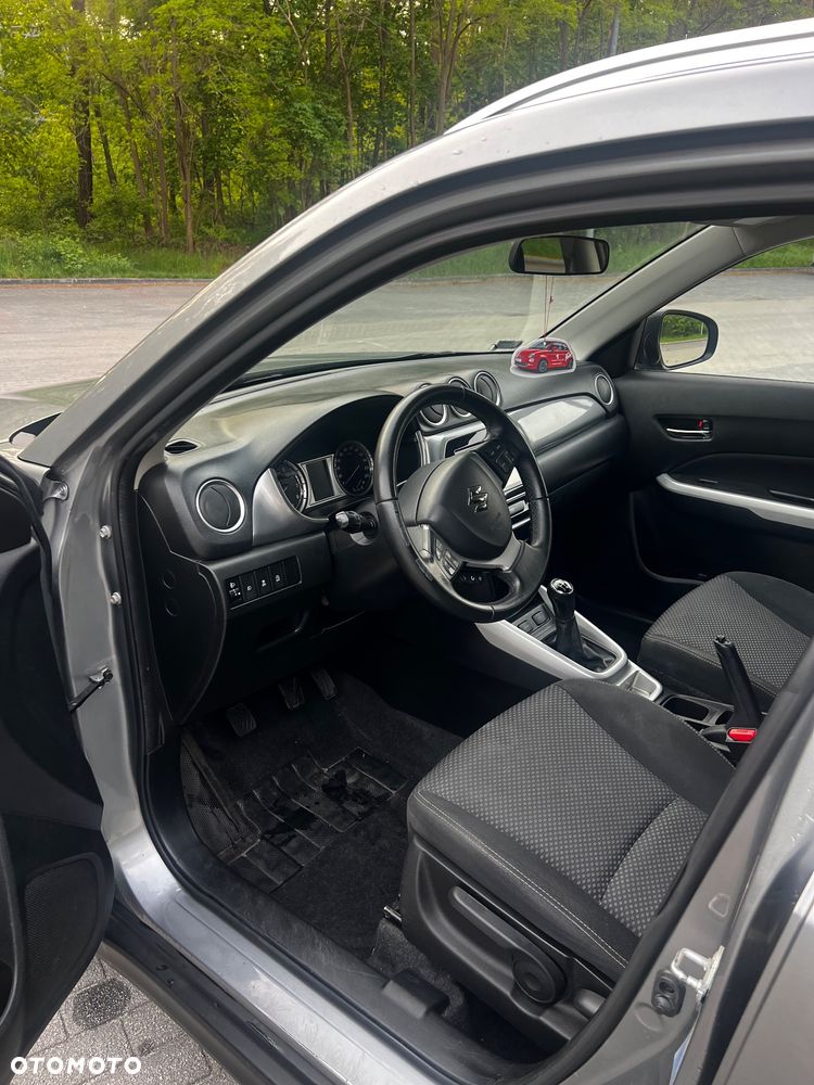 Suzuki Vitara 1.6 Elegance 2WD - 10