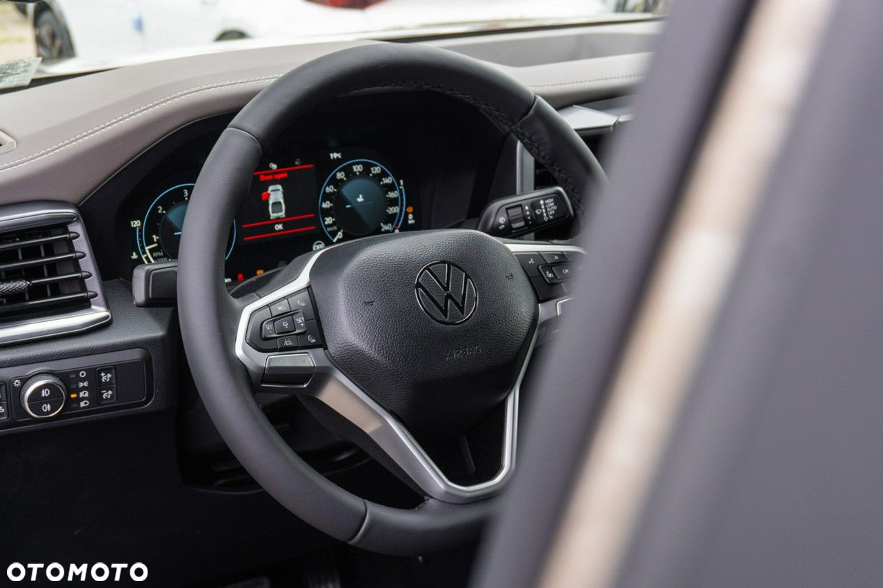 Volkswagen Amarok - 11