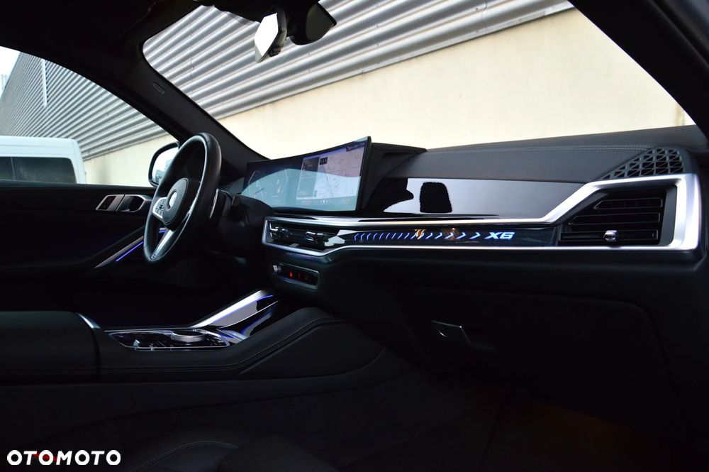 BMW X6 xDrive40d - 18