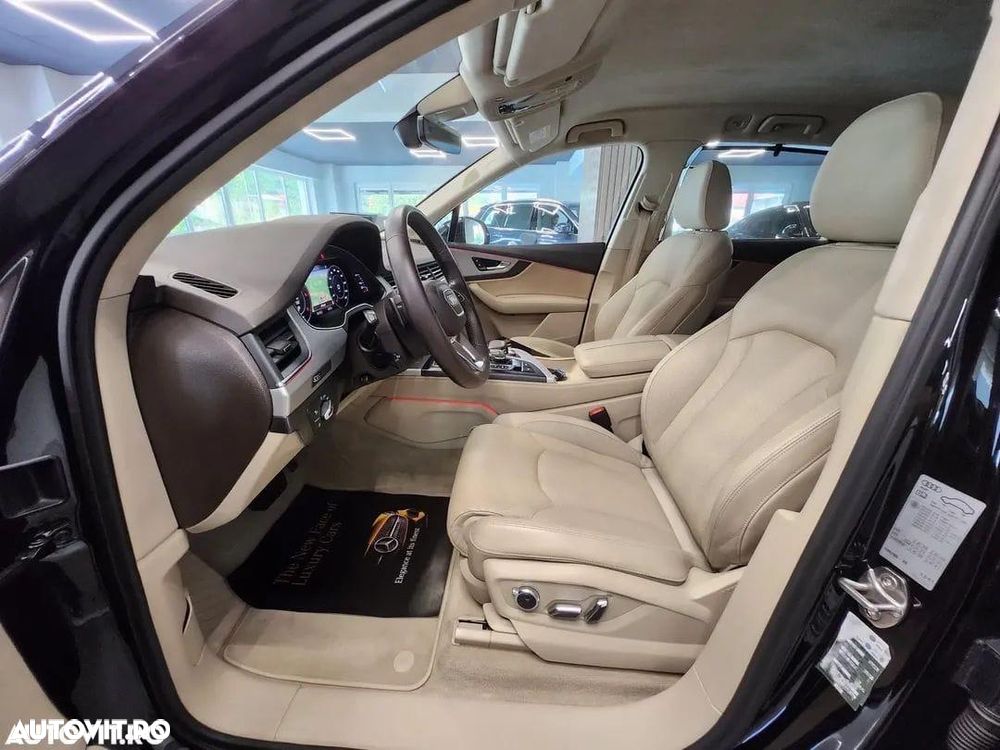 Audi Q7 - 10