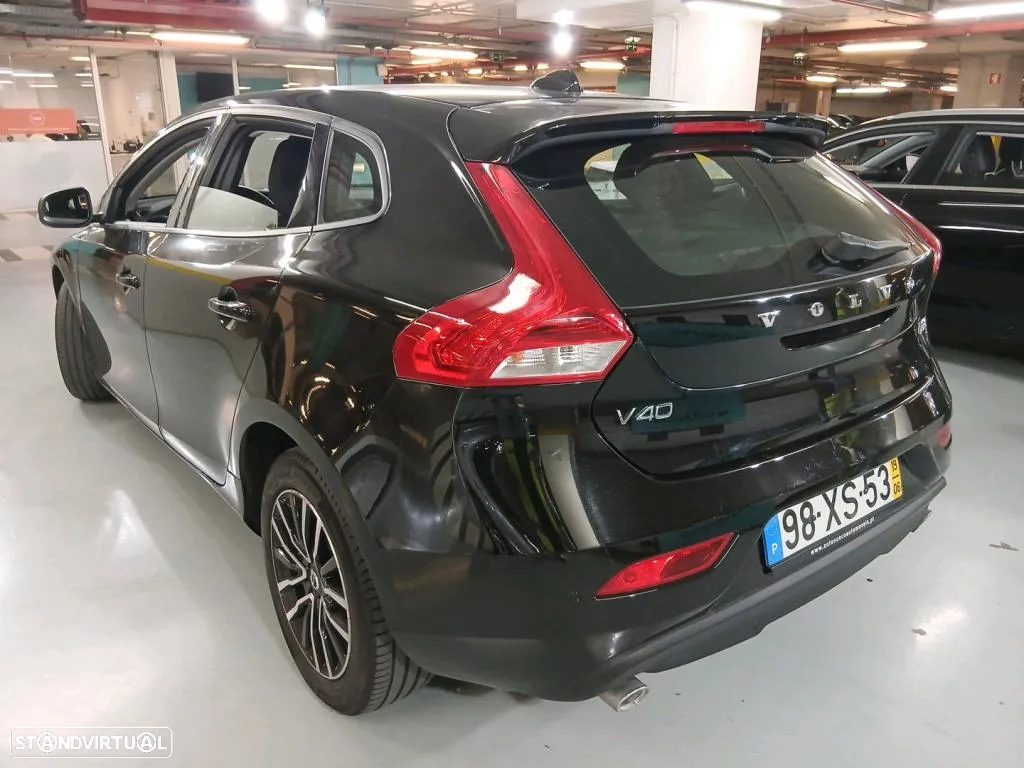 Volvo V40 2.0 D3 Momentum - 2