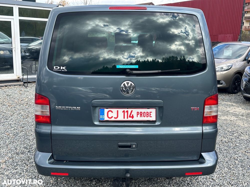 Volkswagen Multivan - 14
