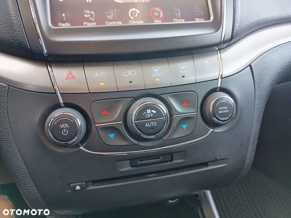 Fiat Freemont 2.0 Multijet Lounge AWD - 24