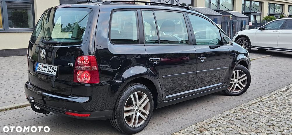 Volkswagen Touran 1.9 TDI DPF Conceptline - 22