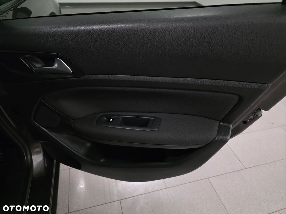 Peugeot 308 - 22