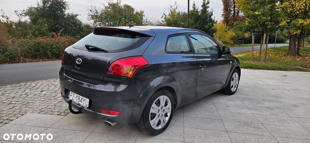 Kia ProCeed - 7
