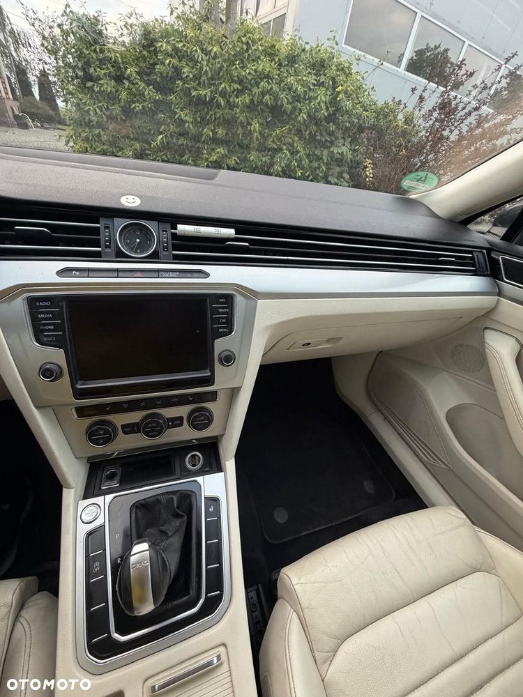 Volkswagen Passat 2.0 TDI BMT Comfortline DSG - 10