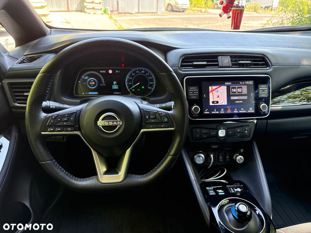 Nissan Leaf 40kWh N-Connecta - 14
