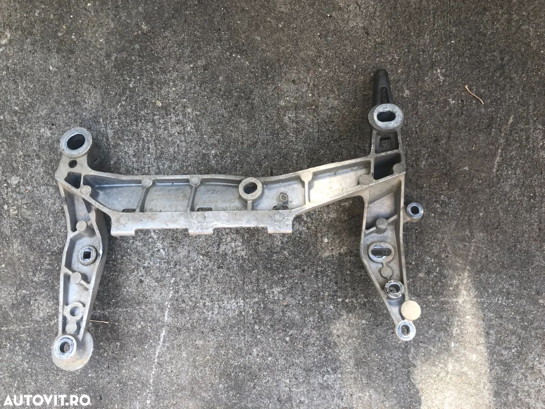 Suport compresor suspensie perne VW Volkswagen Touareg 2005 - 1