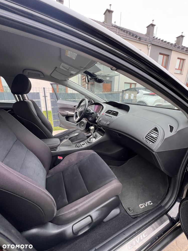 Honda Civic 1.8 Sport - 13